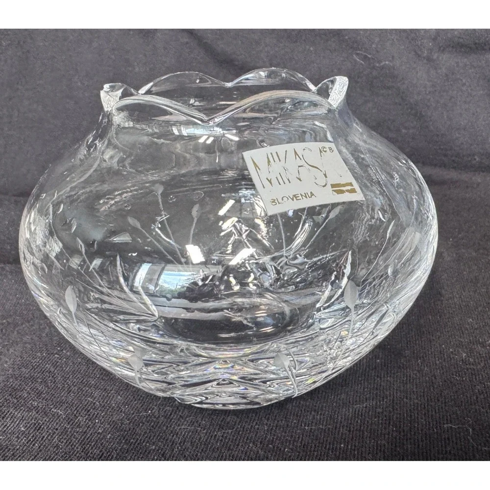 Mikasa Crystal Rose Bowl Etched Floral Glass Vase Slovenia Scalloped Rim 3x4